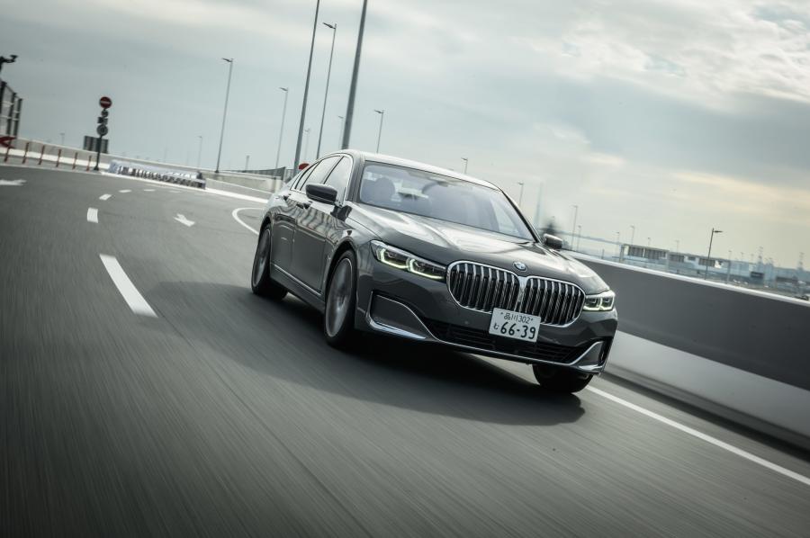  BMW 745e (G11) 2019 года  (JP) (фото 8 из 21)